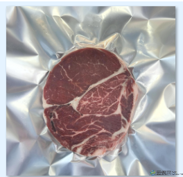 精选上脑称重，取自牛颈部靠近脊背处的大理石纹肉，脂肪交杂均匀，口感绵密多汁。